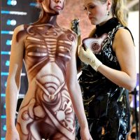 sexyrobotgirls:Body painted steampunk fembotLove it!via voyonsvoir