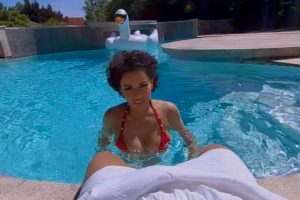 Stacy Bloom “Last Summer Days” Anal VR Porn Video @RealJamVR ?